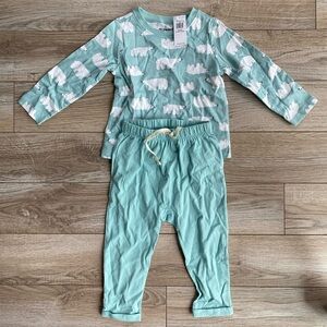 Old Navy 18-24 Month Pajama Set with Polar Bears
